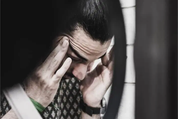 Man gefrustreerd over ervaring met cybercriminaliteit