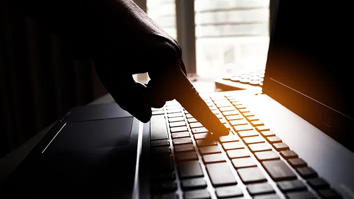 Was ist Shareware? Funktionsweise und wie Sie sie sicher nutzen können
