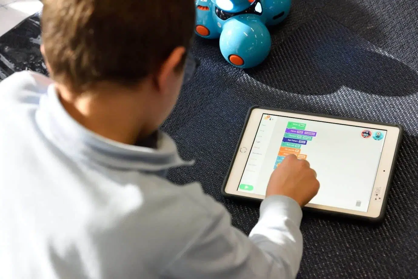 How to keep kids safe online during the coronavirus outbreak